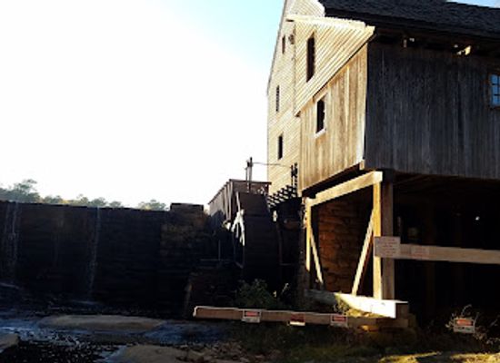 north-carolina/cape-fear/landmark/historic-yates-mill-county-park