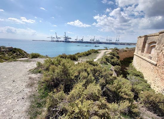 malta/harbour-area/landmark/il-ponta-tal-marbat