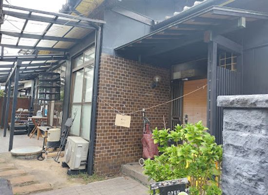 japan/naoshima-island/landmark/apron-cafe