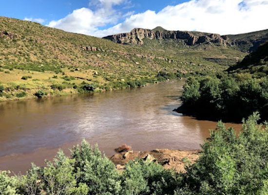 lesotho/quthing/landmark/mundia-bridge