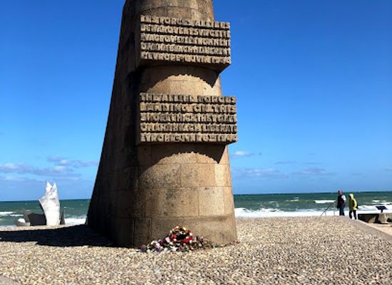 france/normandy-beaches/landmark/omaha-beach-memorial