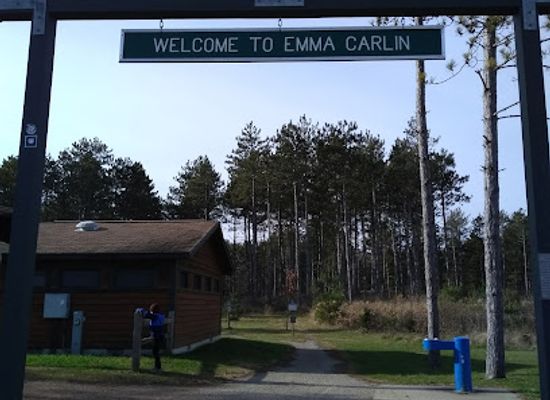 wisconsin/blue-hills/landmark/emma-carlin-trail-head