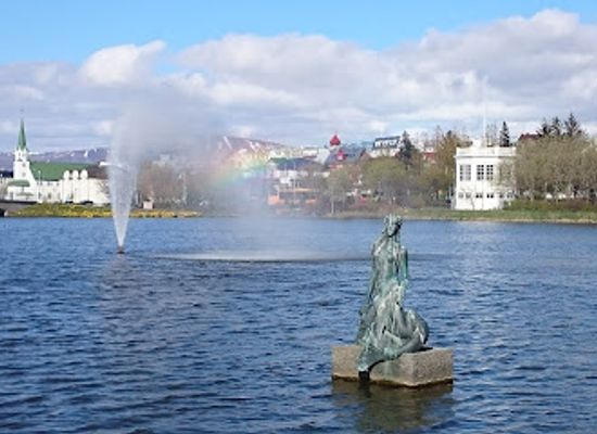iceland/reykjavik/hlioar/landmark/hljomskalagarourinn