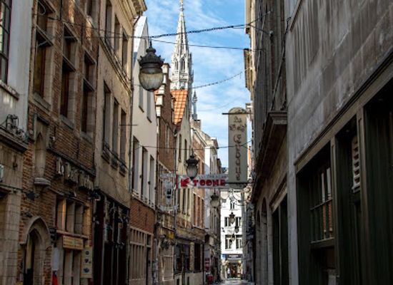 belgium/brussels/landmark/jeanneke-pis