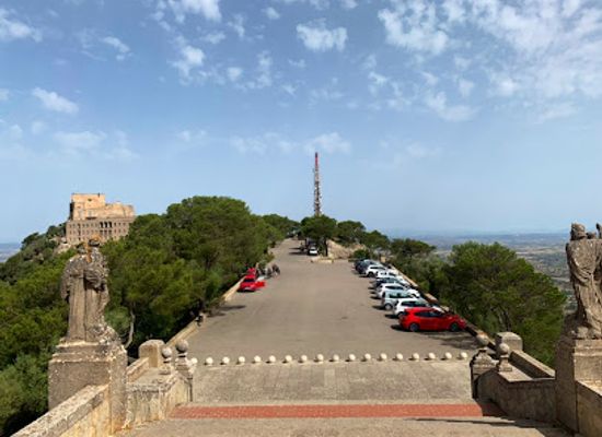 spain/mallorca/landmark/monument-cristo-rei