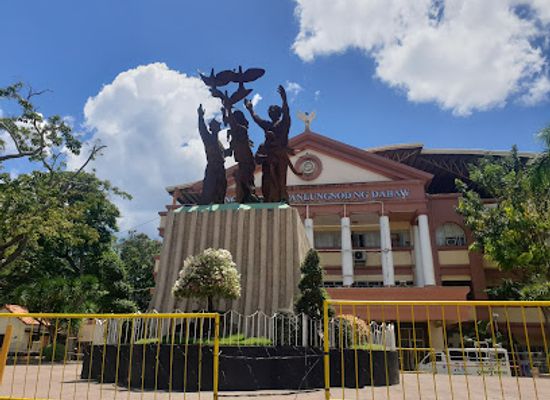 philippines/davao/landmark/the-commemorative-monument-of-peace-and-unity