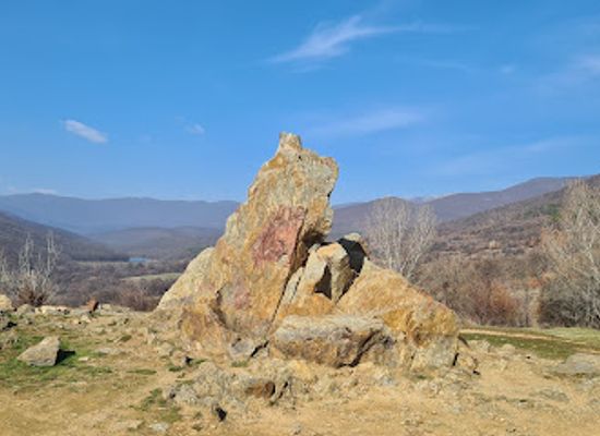 bulgaria/northeast-bulgaria/landmark/thracian-cult-temple-starosel
