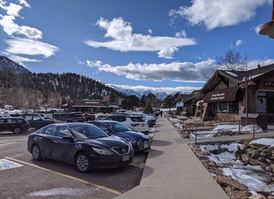 colorado/estes-park/landmark/estes-park-visitor-center