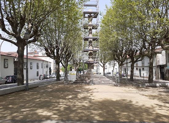 portugal/braga/landmark/cruzeiro-do-campo-das-carvalheiras