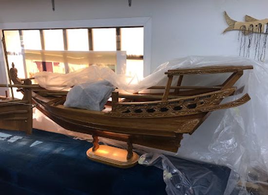 oman/al-hajar-ash-sharqi/landmark/ships-showroom