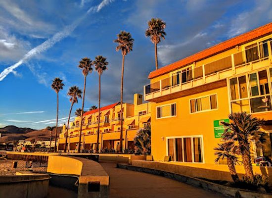 california/pismo-beach/landmark/pismo-beach-walkway-boardwalk