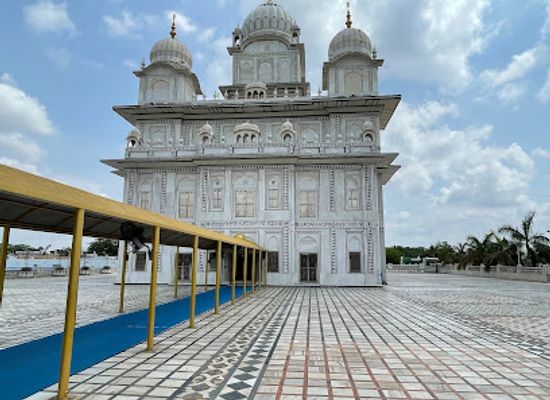india/gwalior/landmark/gurudwara-data-bandi-chhor-sahib
