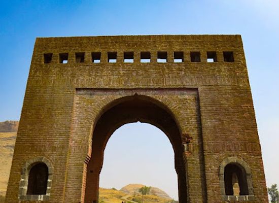 india/nashik/landmark/ramshej-fort