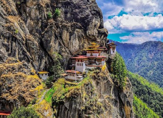 bhutan/paro/landmark/tiger-s-nest-hiking-trail