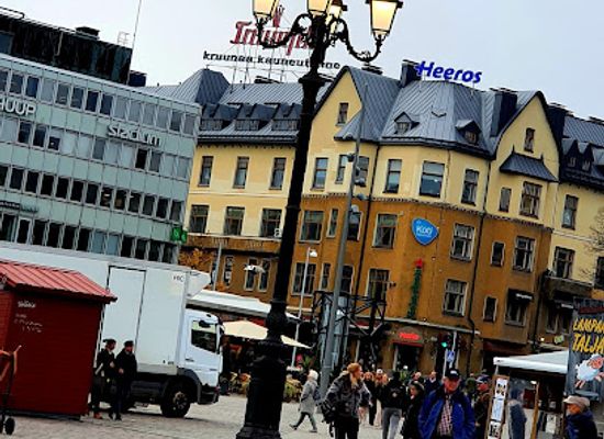 finland/turku/landmark/kauppatorin-treffilamppu
