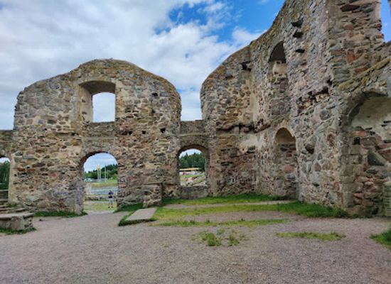 sweden/gotaland/attraction/brahehus-slottsruin
