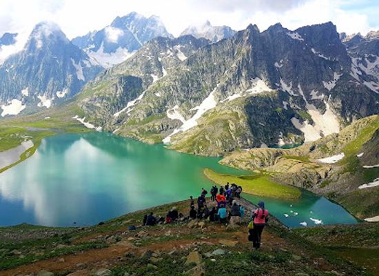 india/kashmir-great-lakes/landmark/satsar-lake
