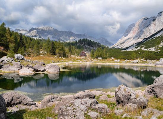 slovenia/bohinj/landmark/seven-lakes-valley