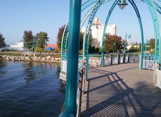 michigan/muskegon/landmark/city-of-muskegon-lakeshore-trail