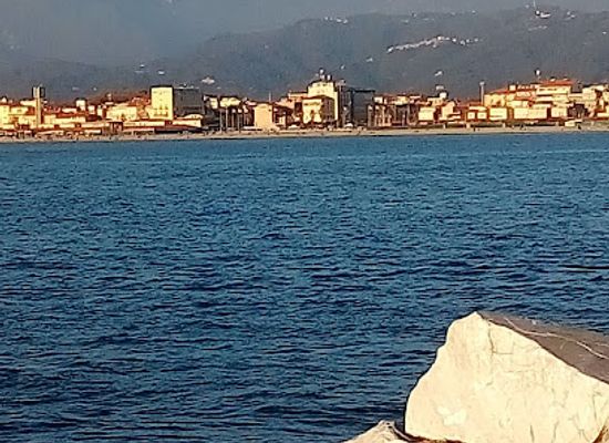 italy/versilia/landmark/faro-del-muraglione