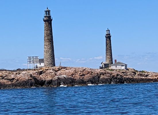 massachusetts/cape-ann/landmark/cape-ann-whale-watch