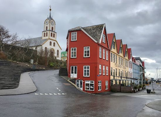 faroe-islands/vagur/landmark/trappan