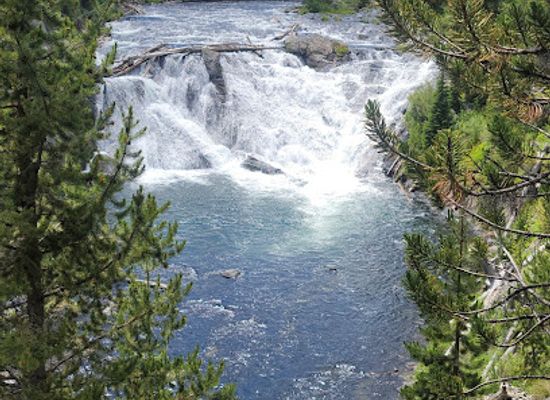 wyoming/yellowstone-national-park/landmark/lewis-falls