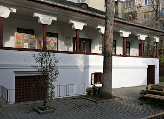 romania/prahova/landmark/ion-luca-caragiale-museum