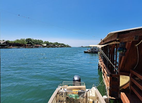 montenegro/ada-bojana/landmark/restaurant-fiore-di-mare