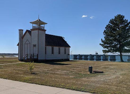 south-dakota/lake-oahe/landmark/oahe-mission-school-and-chapel