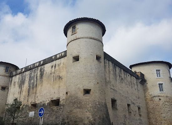 france/pays-basque/landmark/cathedrale-sainte-marie-de-bayonne