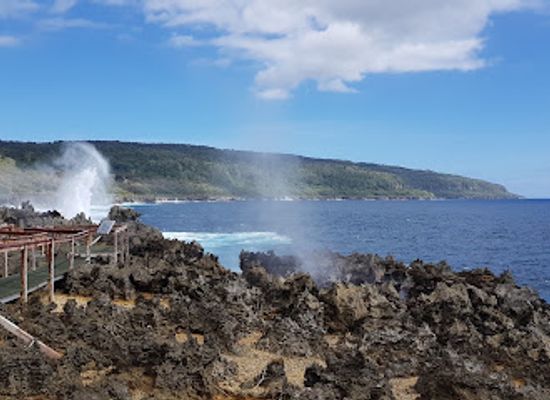 christmas-island/smith-point/landmark/the-blowholes
