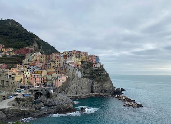 italy/cinque-terre/landmark/cinque-terre-trekking