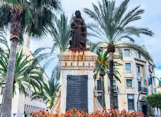 spain/almeria/landmark/estatua-inundaciones-1891