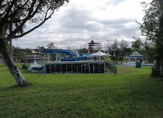 brunei/jerudong-park-playground/landmark/jerudong-park-ice-world-arctic-rapids