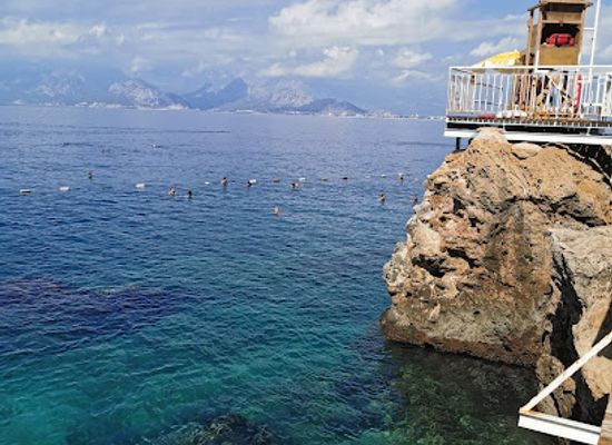 turkiye/antalya/landmark/inciralti-plaji-falezler