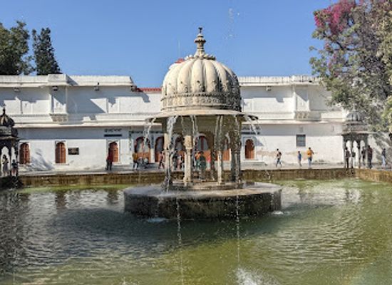 india/udaipur/landmark/saheliyon-ki-bari