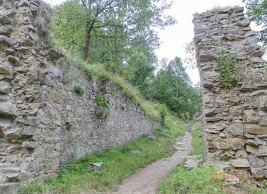 czechia/south-bohemia/landmark/druha-vstupni-brana