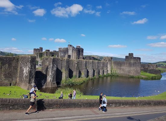 united-kingdom/gwent/attraction/castell-caerffili-caerphilly-castle-2
