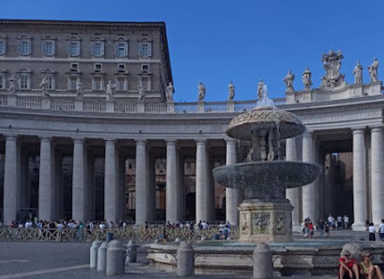 vatican-city/vatican-pinacoteca/landmark/apostolic-palace