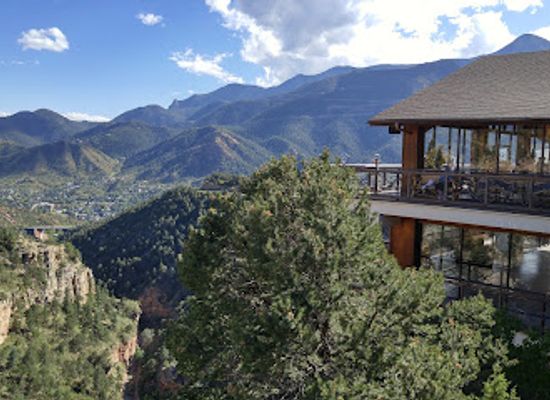colorado/central-colorado/landmark/cave-of-the-winds-mountain-park