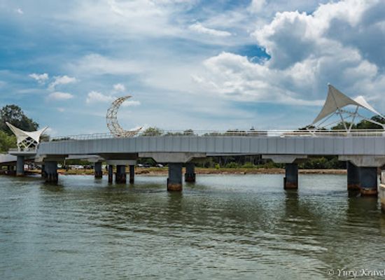 brunei/kampong-ayer/landmark/taman-mahkota-jubli-emas