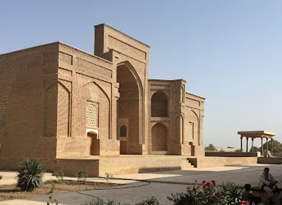 afghanistan/ghor/landmark/sultan-saodat-mausoleum
