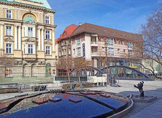 poland/bielsko-biala/landmark/pomnik-reksia