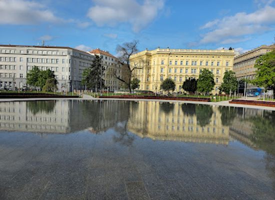 czechia/brno/brno-stred/landmark/moravian-square-park