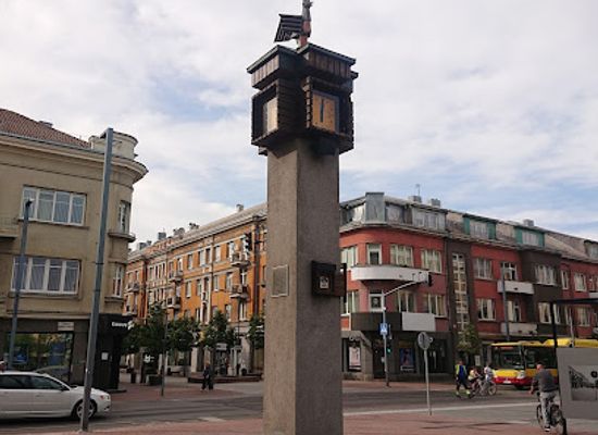 lithuania/siauliai/landmark/gaidzio-laikrodzio-aikste