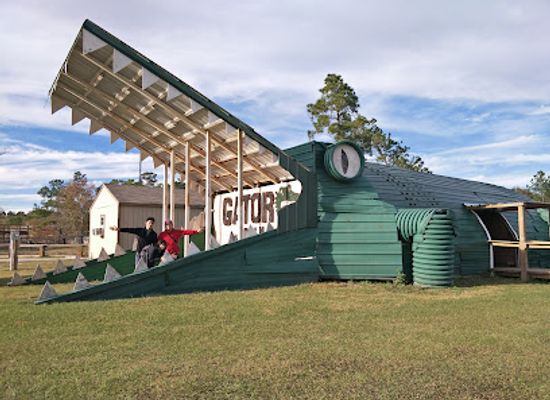 texas/beaumont/landmark/gator-country