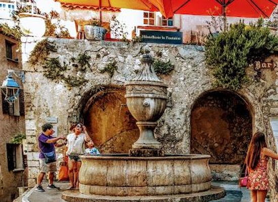 france/provence/landmark/fontaine-de-saint-paul-de-vence