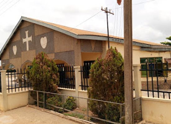 ghana/sunyani/landmark/st-peter-s-catholic-church-fiapre