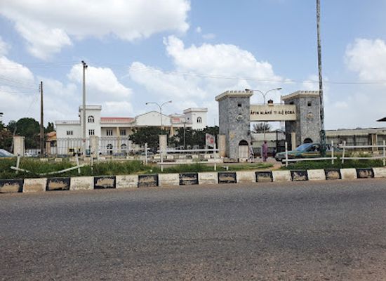 nigeria/abeokuta/landmark/alake-palace-ground